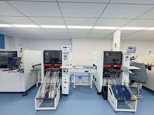 Najlepiej sprzedająca się maszyna Pick and Place TC06 z 6 głowicami i żeliwną ramą do montażu chipów SMT