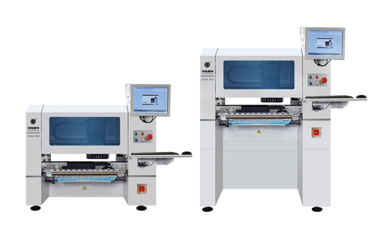 0201 BGA montaż Małe 4 głowice SMD Pick And Place Machine CHM-551 CPK≥1.0