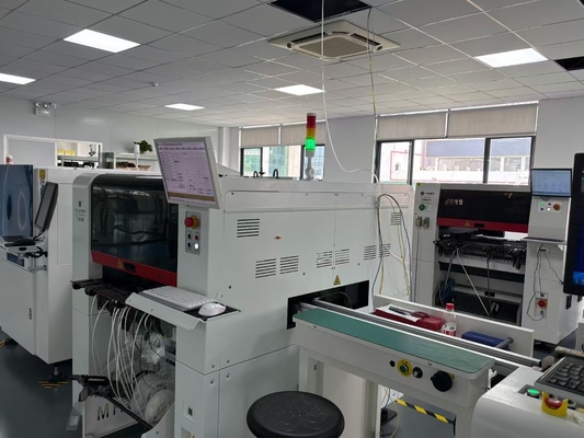 Linia montażu PCB SMT Charmhigh z drukarką GKG-GSE i 8-strefowym odpływem