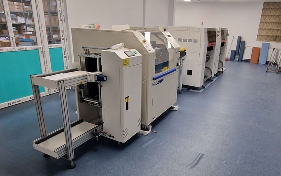 Linia montażu PCB SMT Charmhigh z drukarką GKG-GSE i 8-strefowym odpływem
