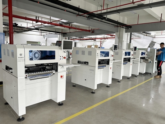 Wysoka dokładność przemysłowa 4 głowy Pick Place Machine z automatycznym wymiennikiem, wsparcie 0201 BGA